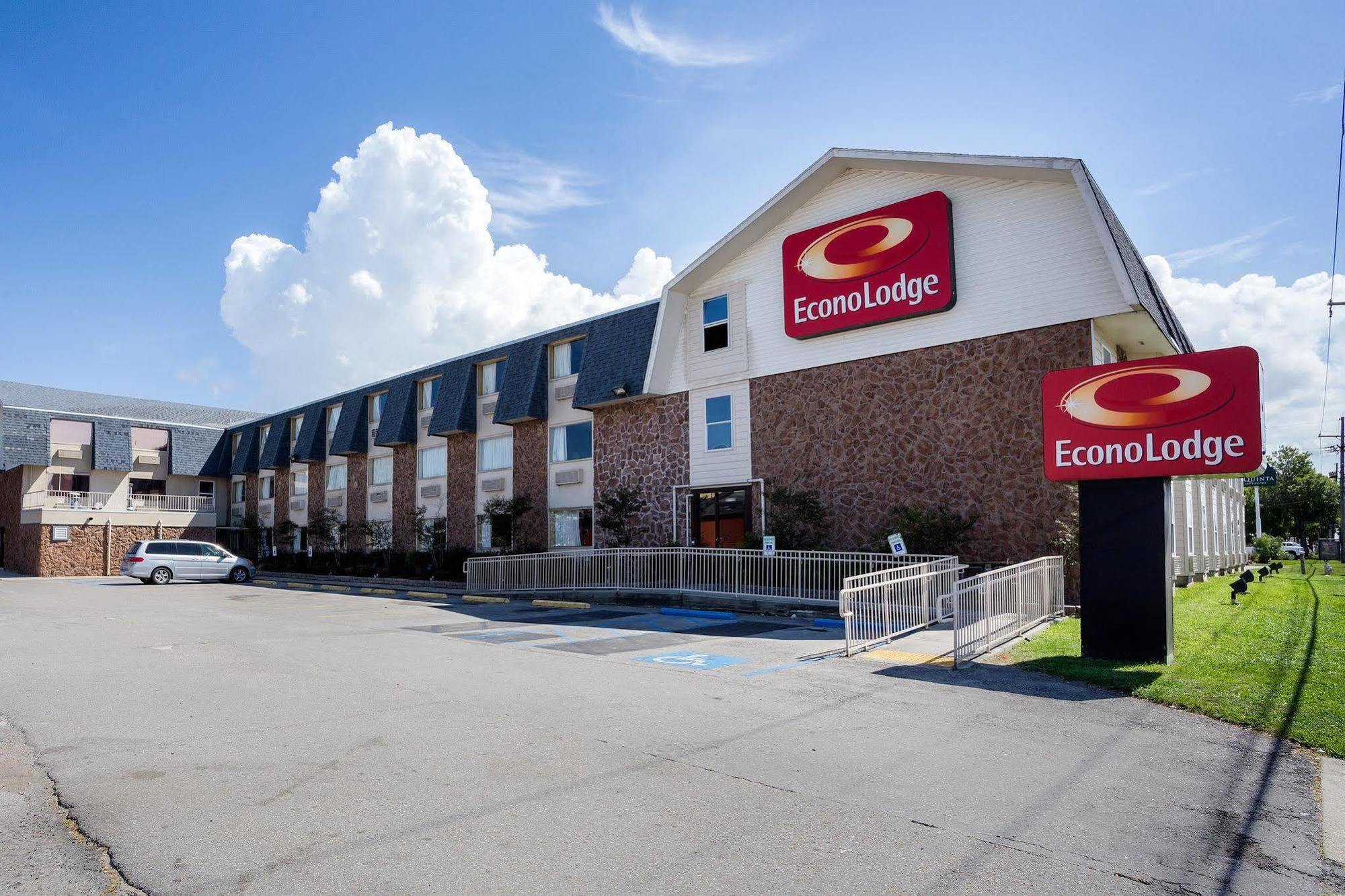 Red Roof Inn Kenner - New Orleans Airport Ne Exterior photo
